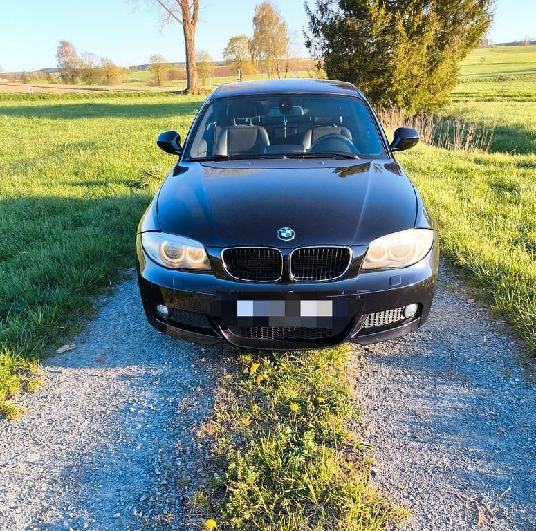 Usata BMW 118 Efficient Dynamics 143 CV (105 kW) 2013 Nero Utilitaria