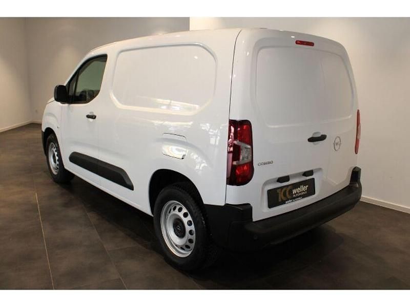 Neu Opel Combo Edition 102 PS (75 kW) 2025 Weiss Van / Kleinbus
