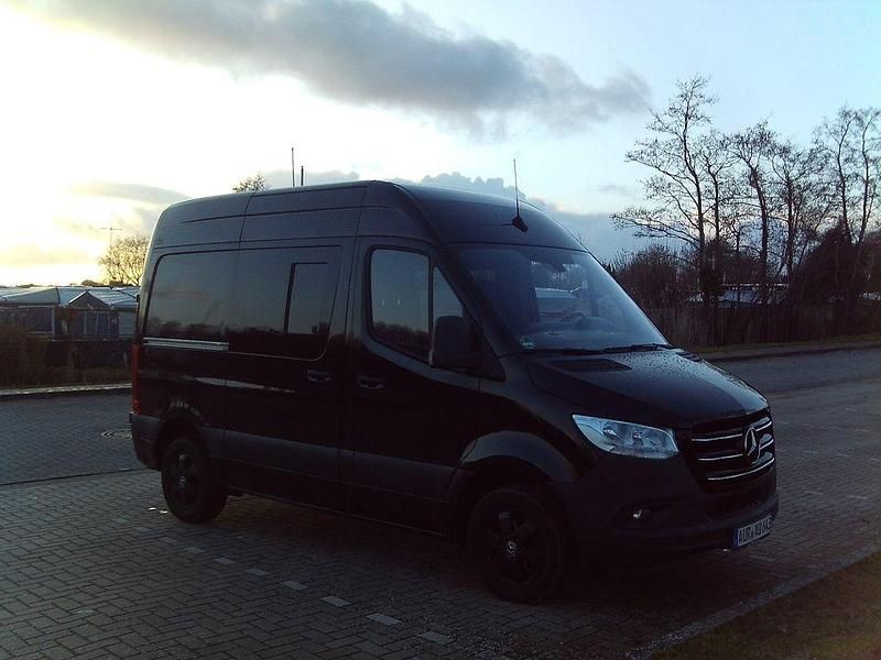 Gebraucht Mercedes Sprinter 143 PS (105 kW) 2018 Schwarz Van