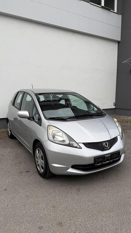 Gebraucht Honda Jazz 99 PS (72 kW) 2009 Silber Kleinwagen