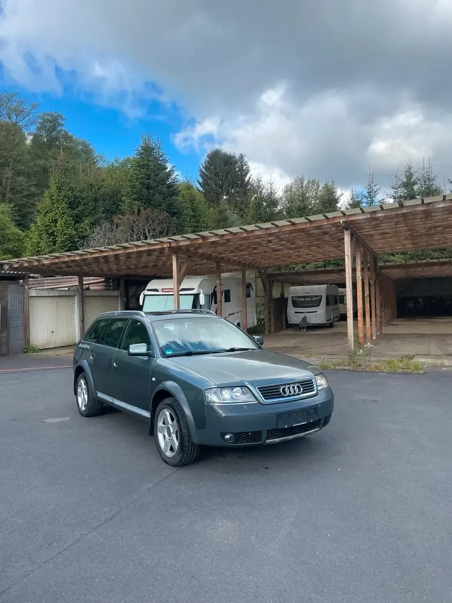 Gebraucht Audi A6 Allroad 180 PS (132 kW) 2002 Grün Kombi