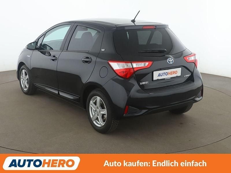 Gebraucht Toyota Yaris Hybrid Team 101 PS (74 kW) 2021 Schwarz Kleinwagen