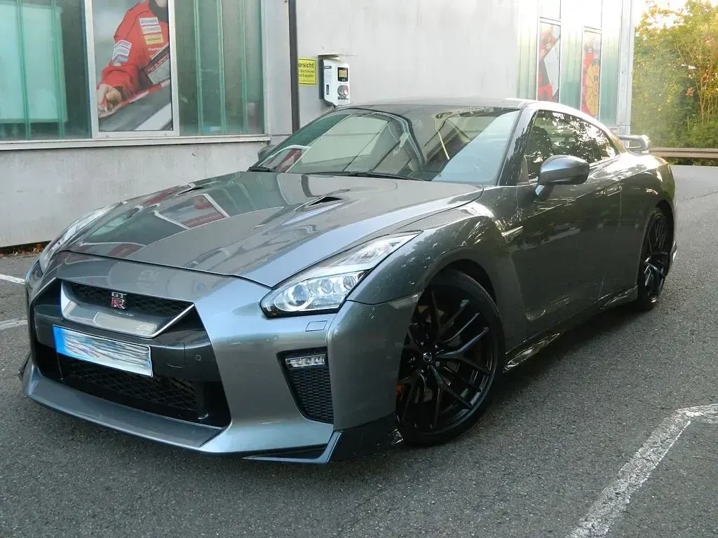 Gebraucht Nissan GT-R Prestige 570 PS (419 kW) 2018 Grau Coupé