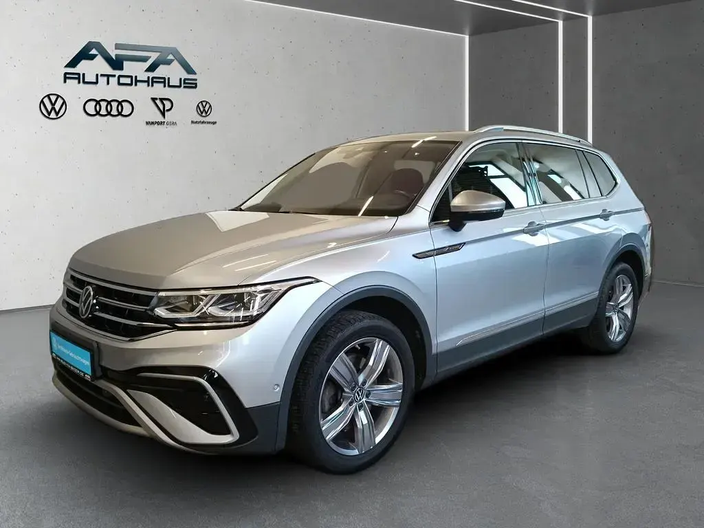 Gebraucht VW Tiguan Allspace Elegance 200 PS (147 kW) 2023 Silber SUV