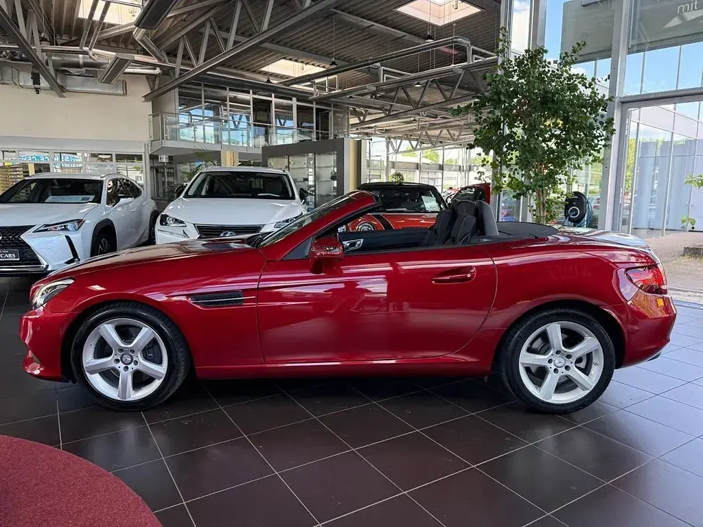 Gebraucht Mercedes SLC300 245 PS (180 kW) 2017 Rot Cabrio