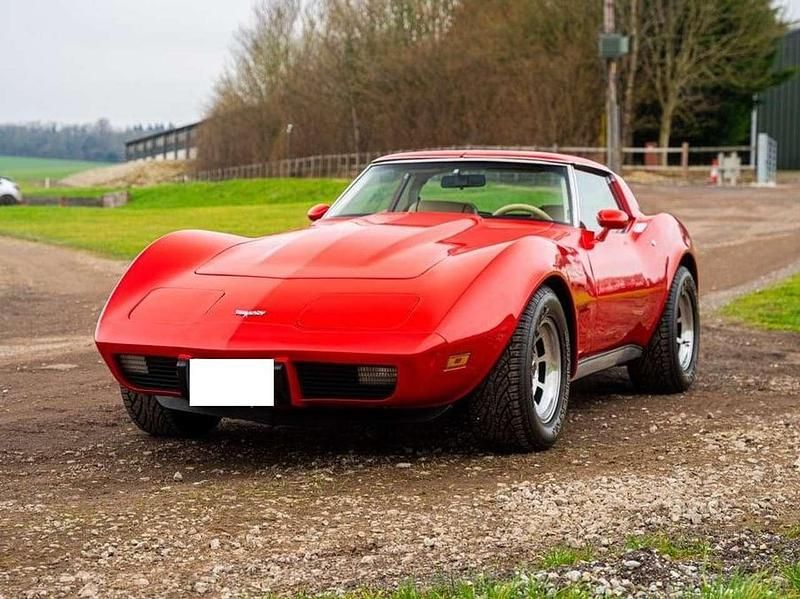 Rot Gebraucht 1979 Chevrolet Corvette C3 Coupé | 16.900 € - Bild 1/4