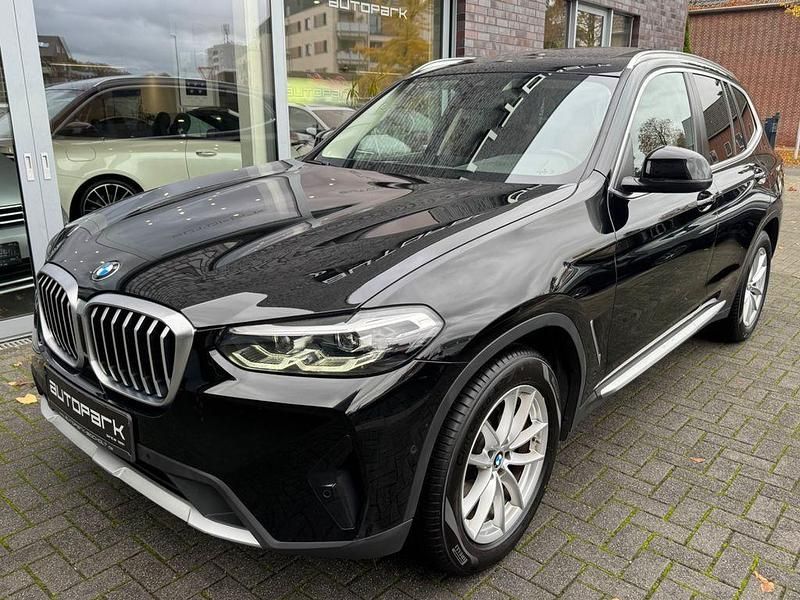 Schwarz Gebraucht 2022 BMW X3 Sport Line SUV | 31.500 € (Fairer Preis) - Bild 1/4