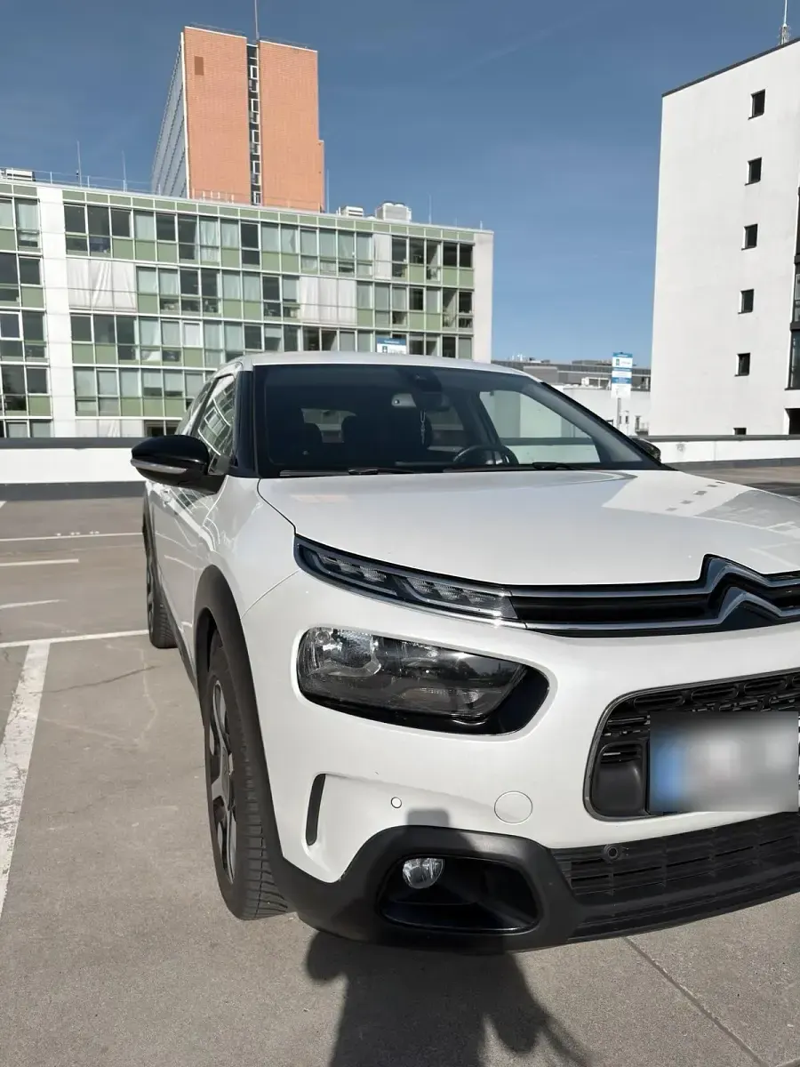 Gebraucht Citroën C4 131 PS (96 kW) 2019 Limousine