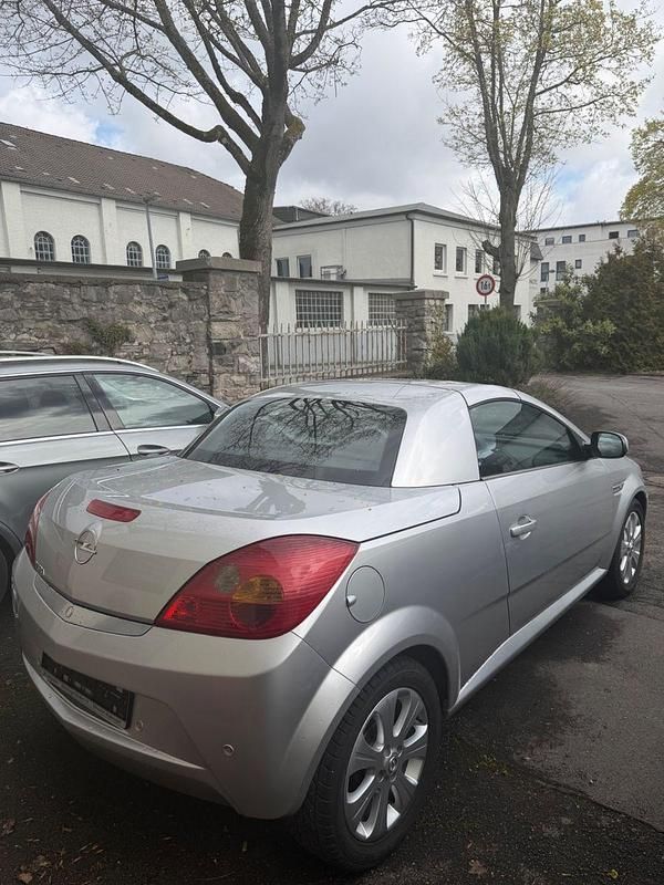 Gebraucht Opel Tigra Edition 90 PS (66 kW) 2008 Silber Cabrio