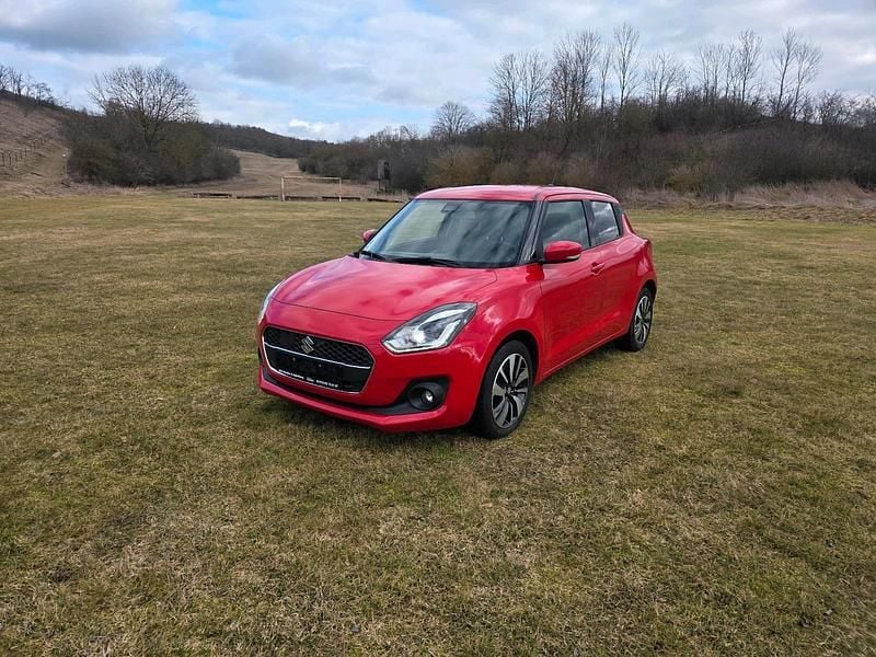 Gebraucht Suzuki Swift 112 PS (82 kW) 2019 Rot Kleinwagen