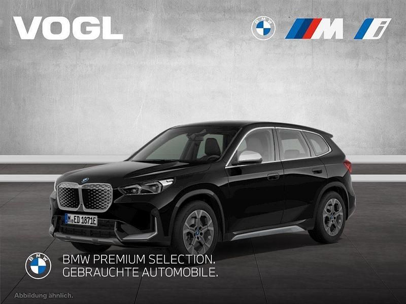 Schwarz ii Gebraucht 2023 BMW iX1 Performance SUV | 39.990 € (Fairer Preis) - Bild 1/4