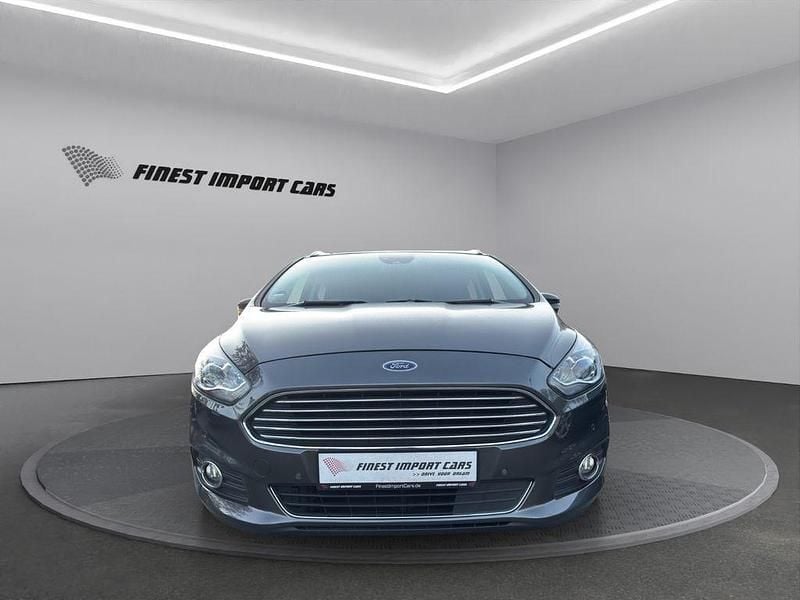 Gebraucht Ford S-MAX Titanium 165 PS (121 kW) 2019 Van / Kleinbus