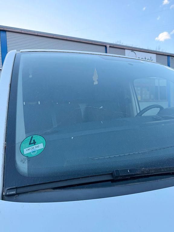Używany VW Transporter 102 KM (75 kW) 2018 Biały Van