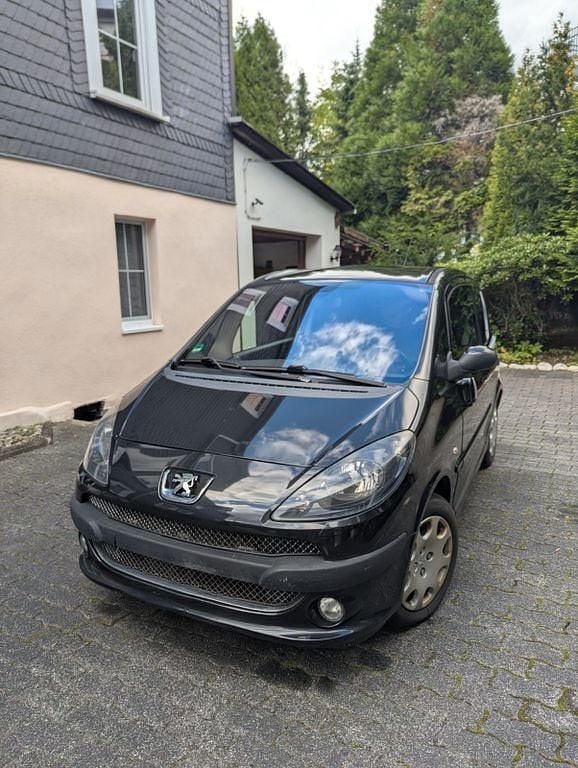 Schwarz Gebraucht 2006 Peugeot 1007 RC Kleinwagen | 1.899 € (Superpreis) - Bild 1/4