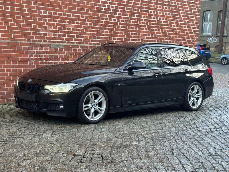 Gebraucht BMW 320 M Sport 190 PS (139 kW) 2018 Schwarz Kombi