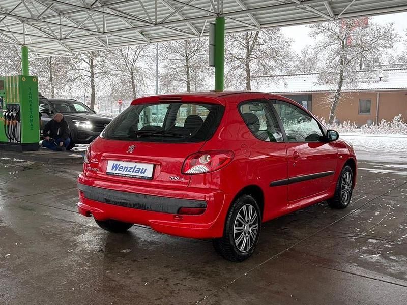 Gebraucht Peugeot 206 60 PS (44 kW) 2009 Rot Kleinwagen