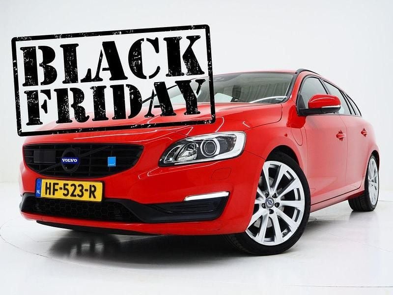 Rot Gebraucht 2015 Volvo V60 Kombi | 8.840 € (Superpreis) - Bild 1/4