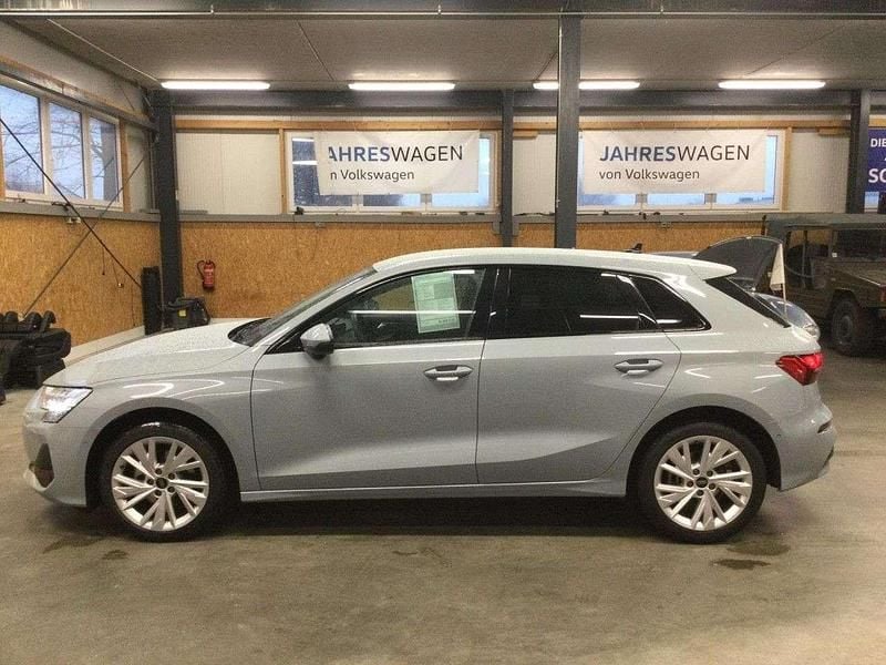 Gebraucht Audi A3 Advanced 150 PS (110 kW) 2025 Pfeilgrau Limousine