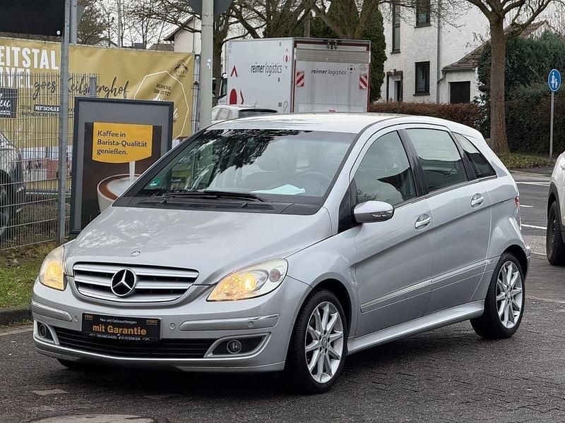 Silber Gebraucht 2007 Mercedes B180 Van / Kleinbus | 4.999 € (Guter Preis) - Bild 1/4