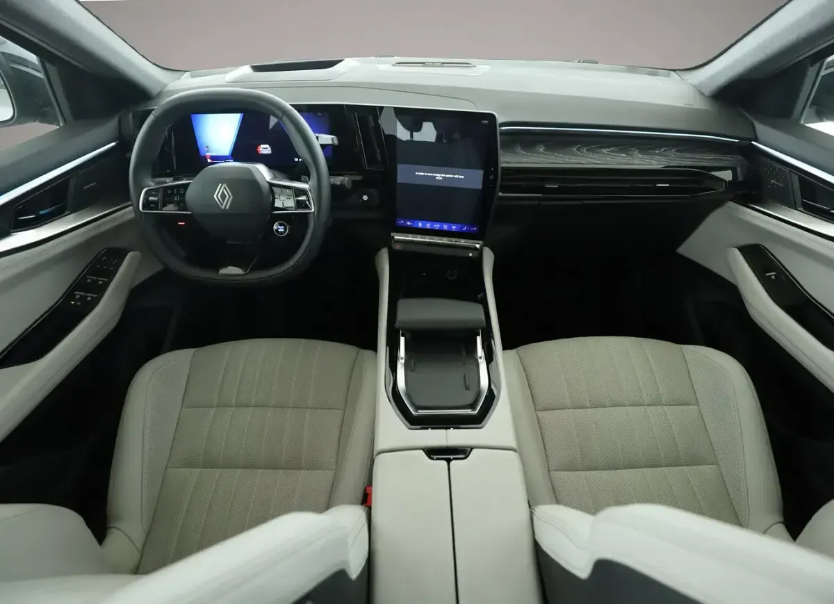 Gebraucht Renault Espace Iconic 200 PS (147 kW) 2025 Grau SUV