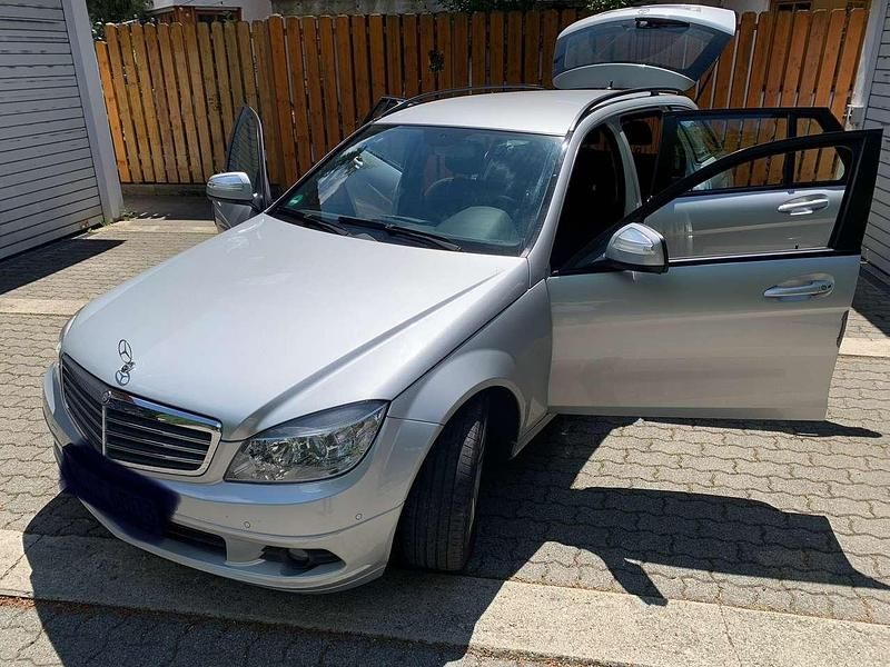 Gebraucht Mercedes C180 156 PS (114 kW) 2008 Grau Kombi