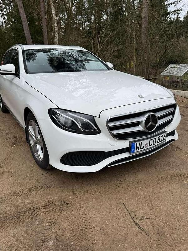 Gebraucht 2018 Mercedes E220 Kombi | 21.000 € (Fairer Preis) - Bild 1/4