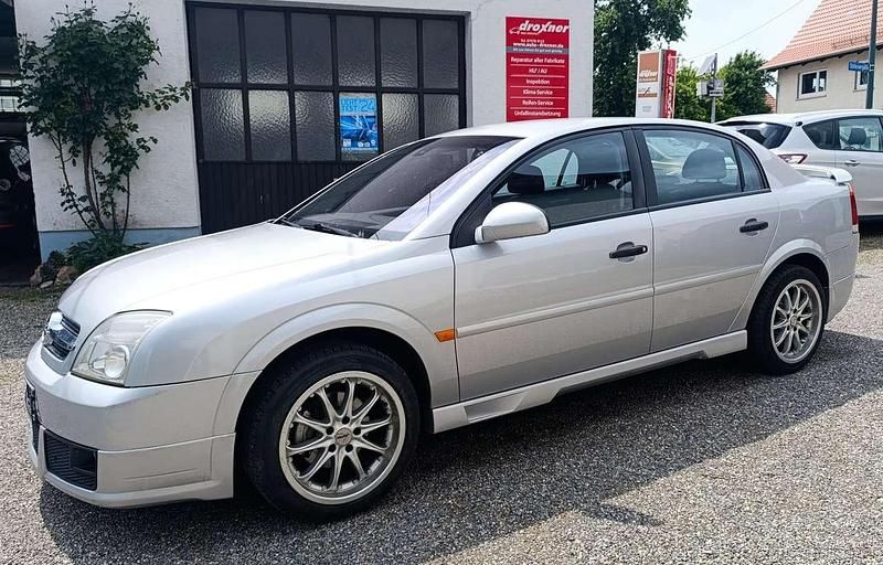 Starsilber Gebraucht 2002 Opel Vectra Comfort Limousine | 2.849 € - Bild 1/4