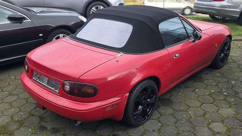 Gebraucht Mazda MX5 116 PS (85 kW) 1991 Rot Cabrio