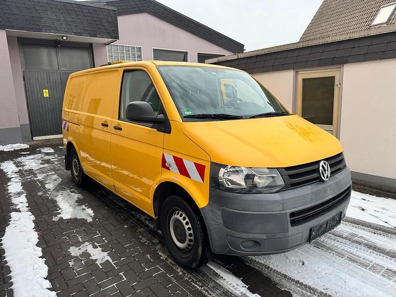 Gebraucht VW Transporter 105 PS (77 kW) 2010 Gelb Van
