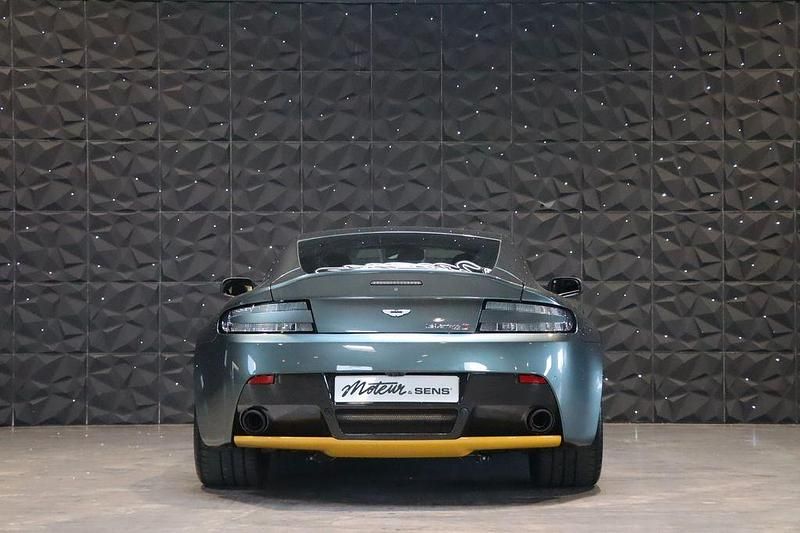 Gebraucht Aston Martin V12 Vantage 572 PS (420 kW) 2017 Grün
