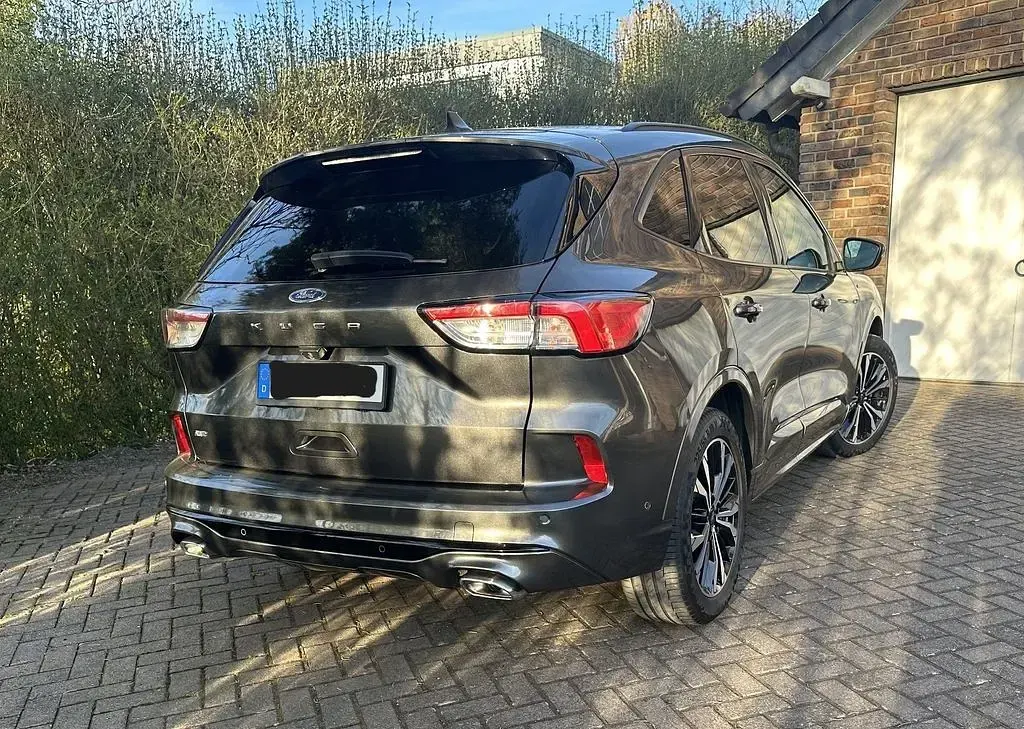Gebraucht Ford Kuga ST 190 PS (139 kW) 2021 Grau SUV