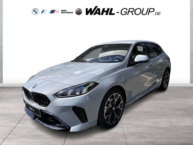 Grau Neu 2025 BMW 120 M Sport Kleinwagen | 42.490 € (Etwas zu teuer) - Bild 1/4