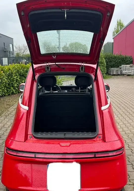 Gebraucht Micro Microlino 10 kW (14 PS) 2023 Rot Kleinwagen