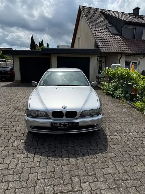 Gebraucht BMW 525 192 PS (141 kW) 2001 Silber Limousine