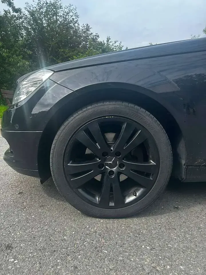 Gebraucht Mercedes C180 156 PS (114 kW) 2009 Schwarz Kombi
