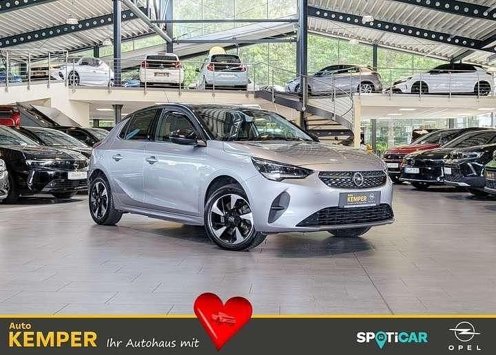 Grau Gebraucht 2021 Opel Corsa-e Elegance Kleinwagen | 15.850 € (Fairer Preis) - Bild 1/4
