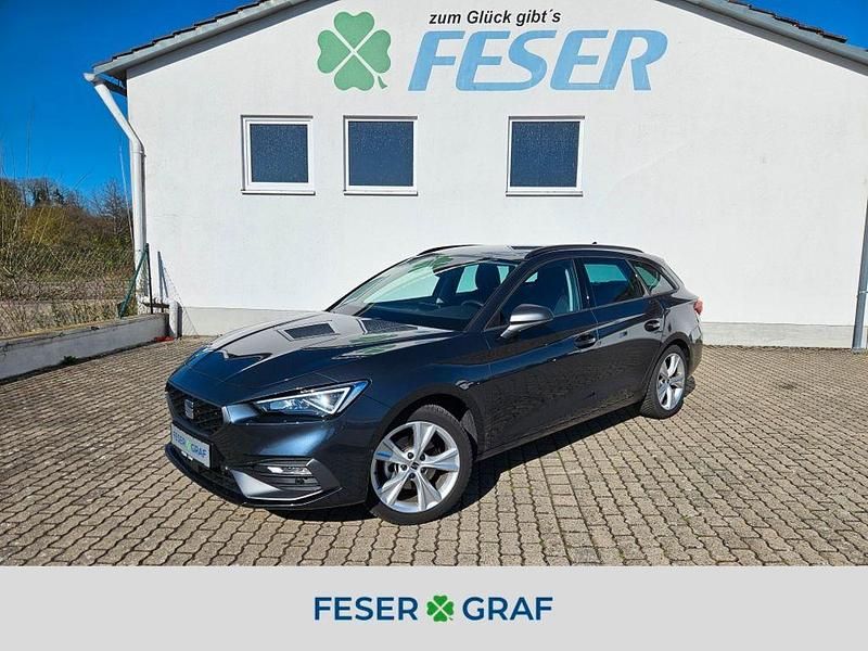 Grau Gebraucht 2024 Seat Leon FR Limousine | 24.940 € (Guter Preis) - Bild 1/4