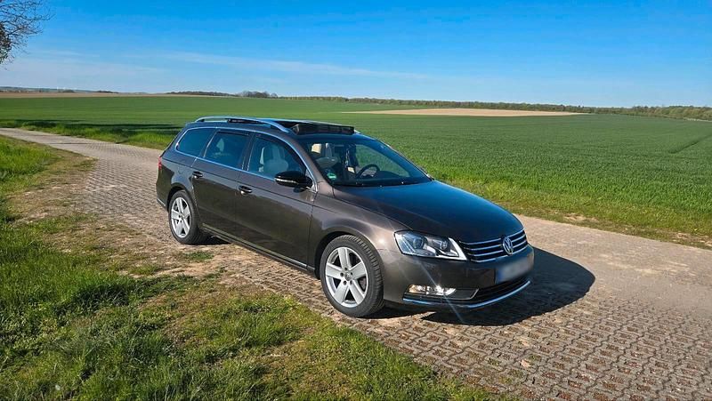 Gebraucht VW Passat 211 PS (155 kW) 2014 Braun Kombi