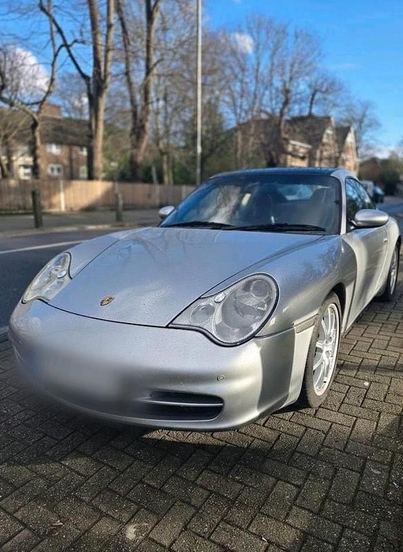 Gebraucht Porsche 996 320 PS (235 kW) 2002 Silber Coupé