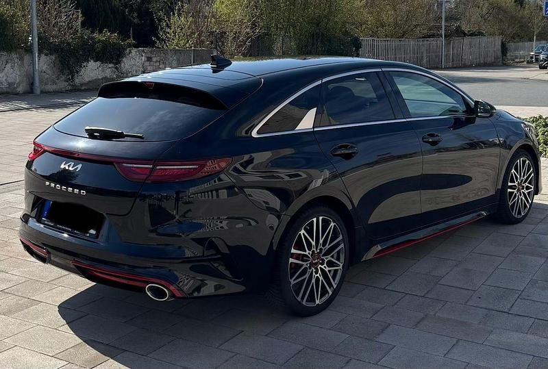 Gebraucht Kia ProCeed GT 204 PS (150 kW) 2022 Schwarz Kombi
