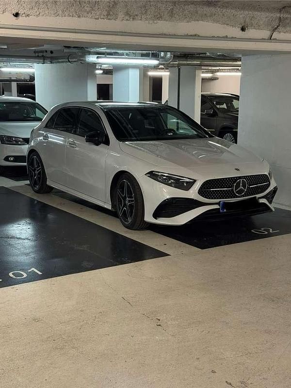 Gebraucht Mercedes A220 190 PS (139 kW) 2023 Grau Kleinwagen