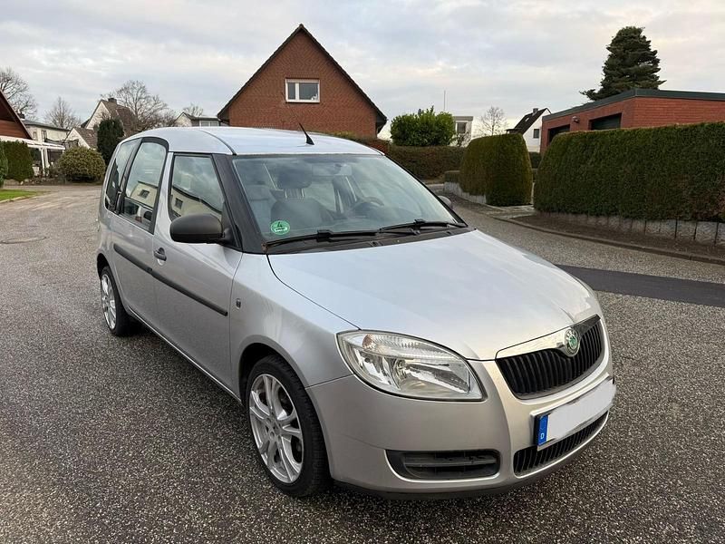 Silber Gebraucht 2008 Skoda Roomster Van / Kleinbus | 2.900 € (Fairer Preis) - Bild 1/4