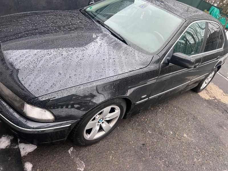 Gebraucht BMW 535 245 PS (180 kW) 2000 Schwarz Limousine