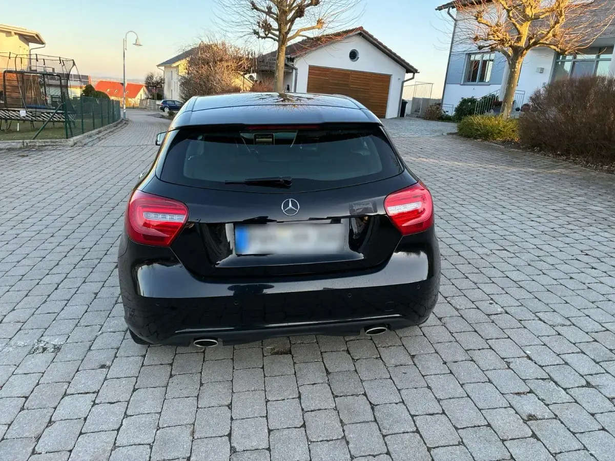 Gebraucht Mercedes A220 170 PS (125 kW) 2014 Schwarz Kleinwagen