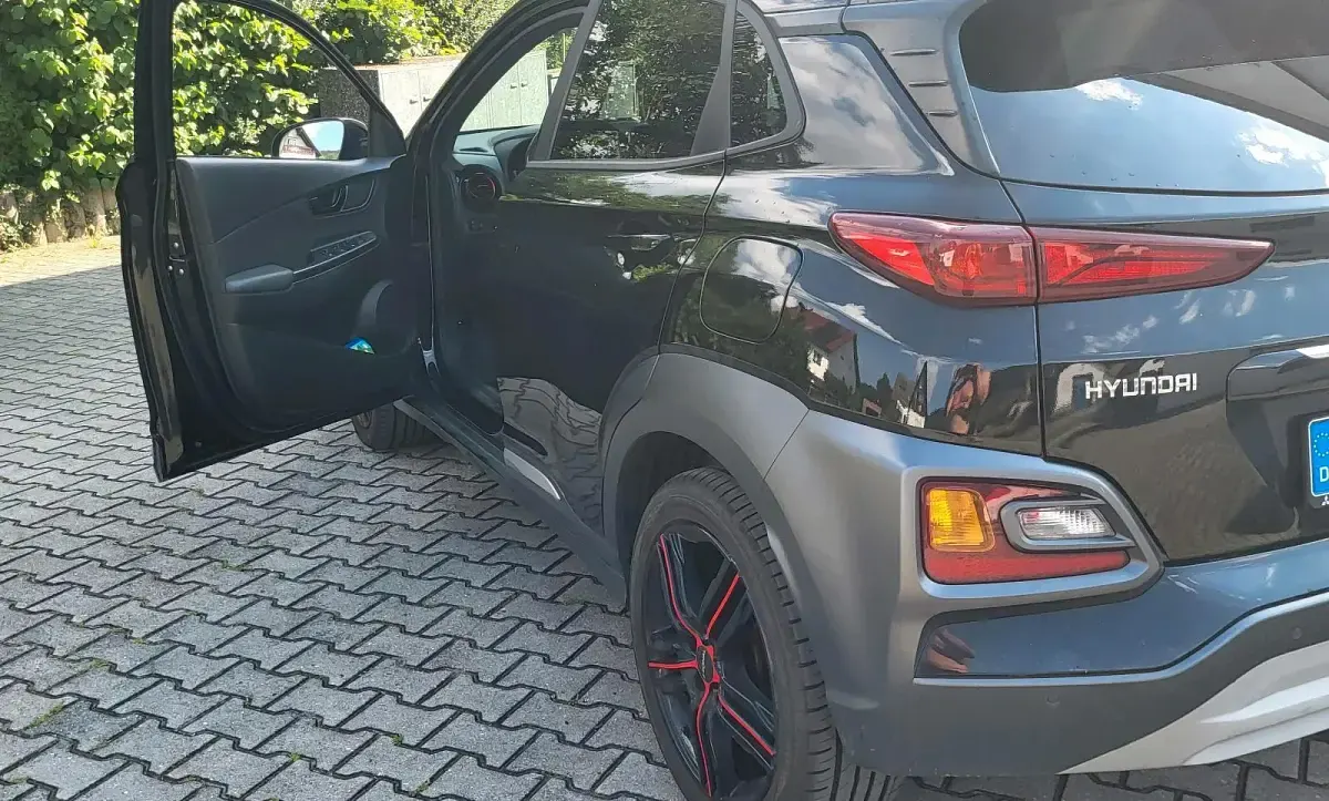 Gebraucht Hyundai Kona Style 179 PS (131 kW) 2018 Schwarz SUV