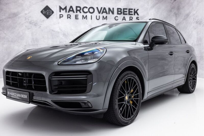 Grau Gebraucht 2019 Porsche Cayenne Turbo S SUV | 86.450 € (Guter Preis) - Bild 1/4