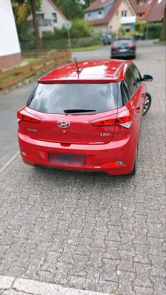 Gebraucht Hyundai i20 Passion 84 PS (61 kW) 2018 Rot Kleinwagen