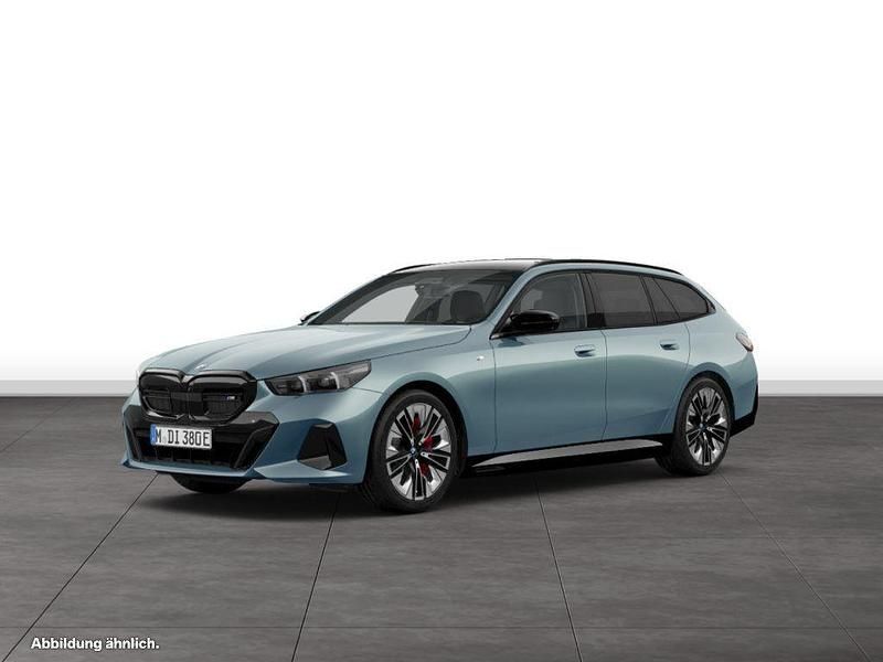 Cape york grün metallic Gebraucht 2024 BMW i5 Comfort Edition Limousine | 81.854 € - Bild 1/4