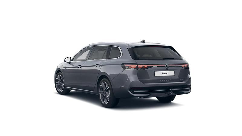 Gebraucht VW Passat 150 PS (110 kW) 2024 Diabasgrau metallic Kombi