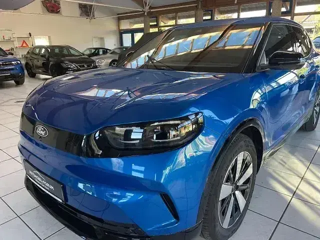 Second-hand Ford Capri 210 kW (286 CP) 2025 Albastru SUV